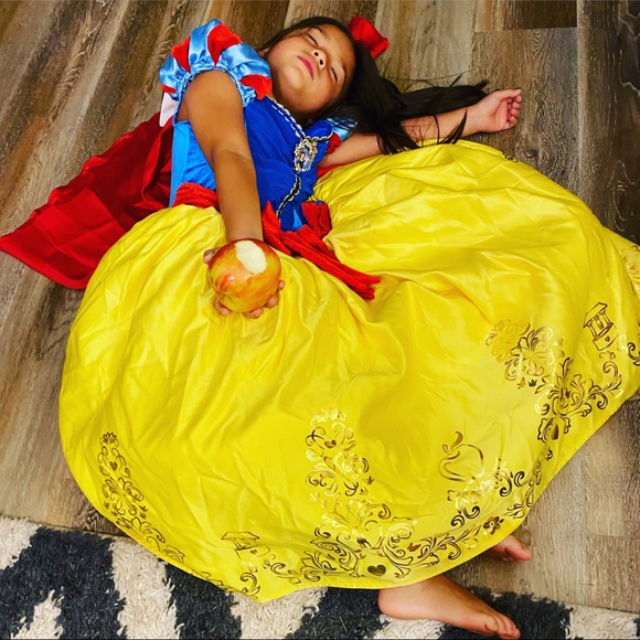 Meet your Posher, Bella luna - Picture 1 of 3